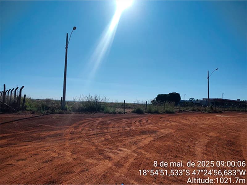 Foto 2 de 16: Terreno em leilão em Monte Carmelo - MG, bairro Celso Bueno — Terreno - Monte Carmelo - MG
