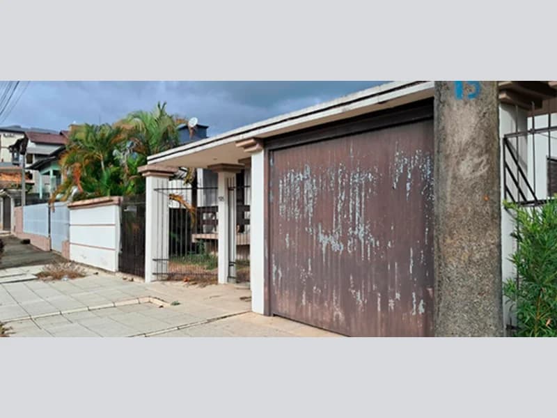 Foto 16 de 18: Casa em leilão em Criciúma - SC, bairro Loteamento Manenti — Casa - Criciúma - SC