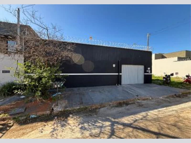 Foto 1 de 7: Casa em leilão em Trindade - GO — Casa - Trindade - GO