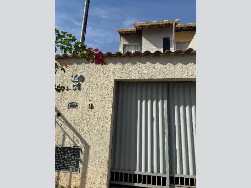 Casa em leilão em Ribeirão Das Neves - MG, bairro São Pedro — Casa - Ribeirão Das Neves - MG