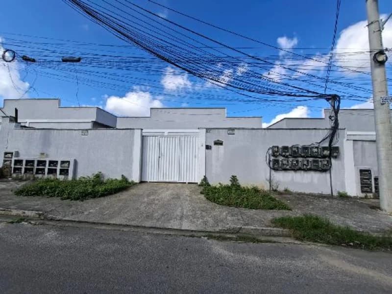 Casa em leilão em São Gonçalo - RJ, bairro Laranjal — Casa - São Gonçalo - RJ