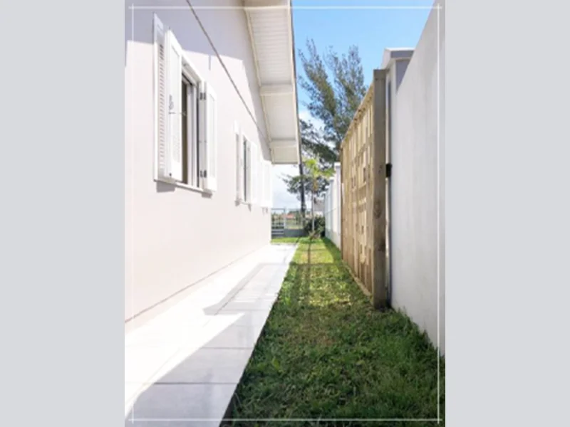 Foto 3 de 15: Casa em leilão em Sombrio - SC, bairro Turimar — Casa - Gaivota - SC