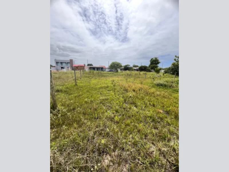 Foto 3 de 5: Terreno em leilão em Torres - RS, bairro Balneário Estrela do Mar — Terreno - Torres - RS