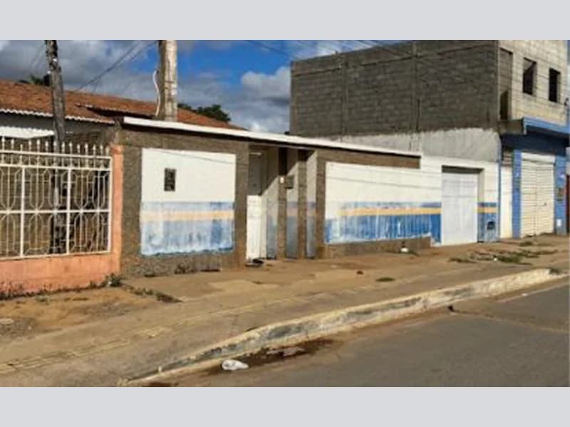 Foto 7 de 10: Casa em leilão em João Dourado - BA, bairro Centro — Casa - João Dourado - BA
