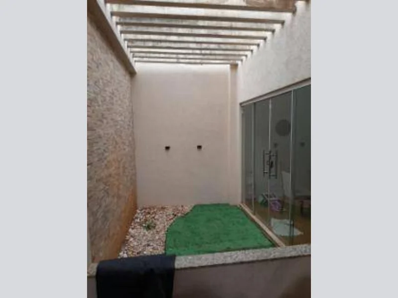 Foto 2 de 16: Casa em leilão em Campo Grande - MS, bairro São Pedro — Casa - Campo Grande - MS