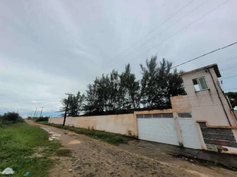 Foto 1 de 7: Casa em leilão em Paracuru - CE, bairro Centro — Casa - Paracuru - CE