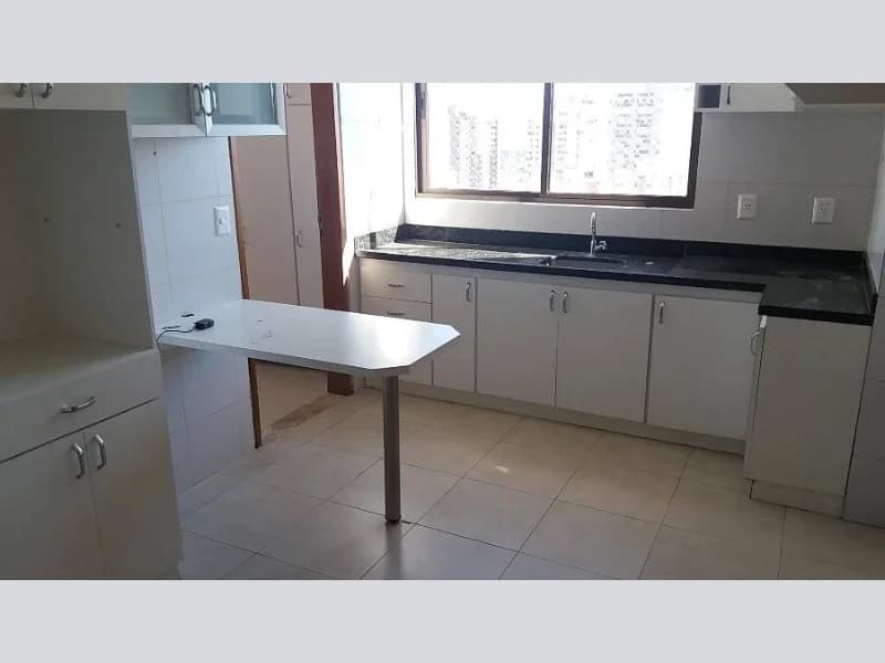 Foto 3 de 18: Apartamento em leilão em Goiânia - GO, bairro Setor Bueno — Apartamento - Goiânia - GO