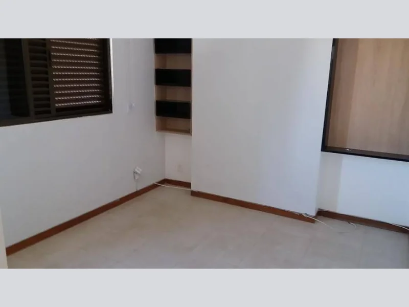 Foto 13 de 18: Apartamento em leilão em Goiânia - GO, bairro Setor Bueno — Apartamento - Goiânia - GO