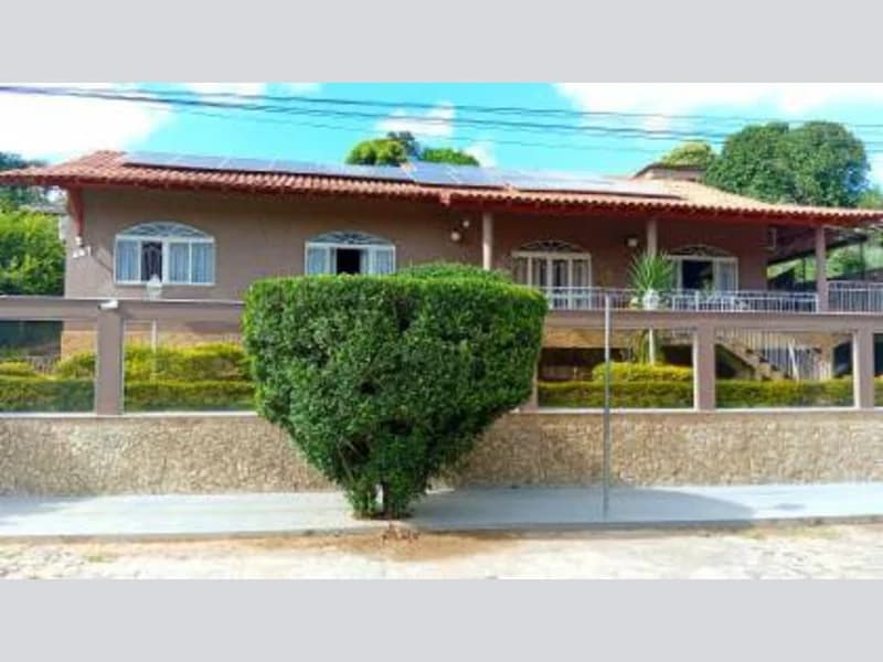 Foto 2 de 15: Casa em leilão em Volta Grande - MG, bairro Meia Lua — Casa - Volta Grande - MG