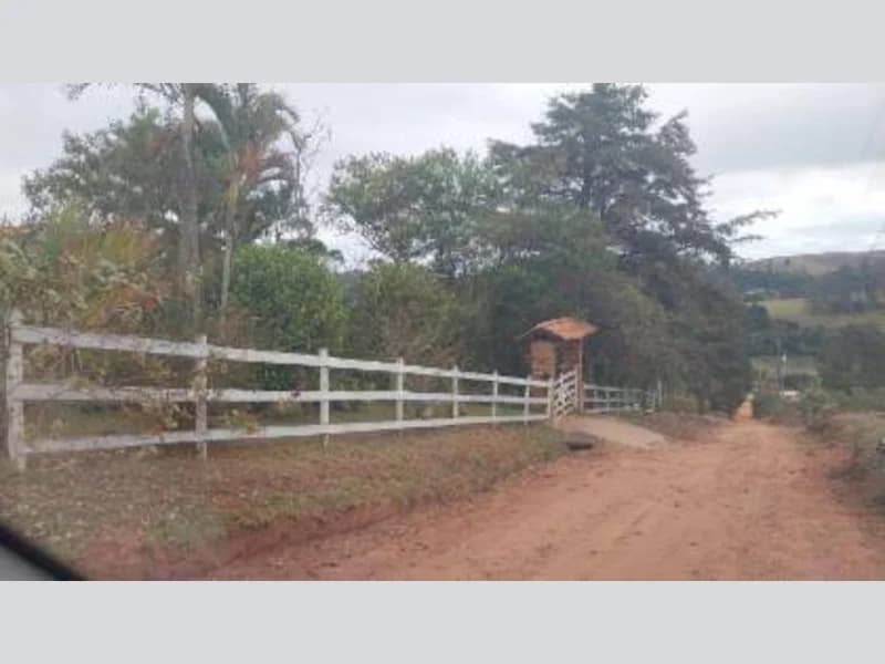 Foto 1 de 6: Casa em leilão em Antônio Carlos - MG, bairro Vale do Ipe — Casa - Antônio Carlos - MG