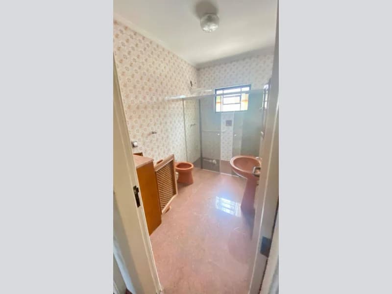 Foto 20 de 36: Casa em leilão em Pouso Alegre - MG, bairro Centro — Casa - Pouso Alegre - MG