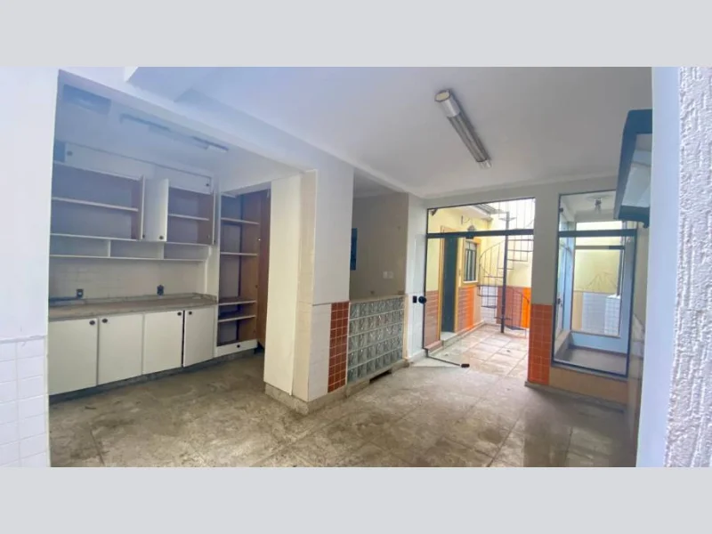Foto 23 de 36: Casa em leilão em Pouso Alegre - MG, bairro Centro — Casa - Pouso Alegre - MG