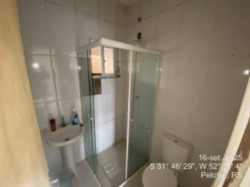 Foto 1 de 25: Casa em leilão em Pelotas - RS, bairro Laranjal — Casa - Pelotas - RS