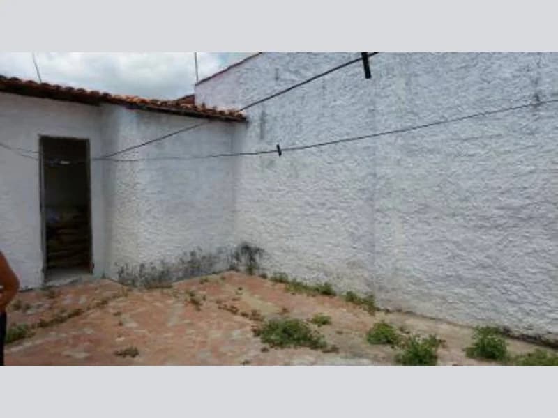 Foto 3 de 11: Casa em leilão em Aracati - CE, bairro Cohab — Casa - Aracati - CE