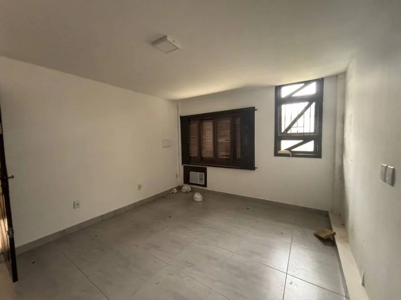 Foto 4 de 15: Apartamento em leilão em Porto Alegre - RS, bairro Menino Deus — Apartamento - Porto Alegre - RS