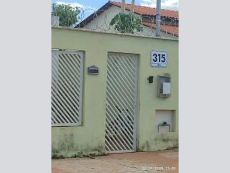 Foto 1 de 4: Casa em leilão em Buritis - MG, bairro Canaã — Casa - Buritis - MG