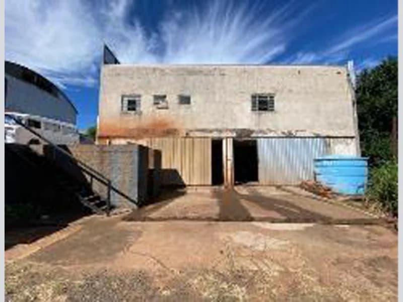 Foto 4 de 16: Comercial em leilão em Ribeirão Claro - PR, bairro Centro — Galpão - Ribeirão Claro - PR