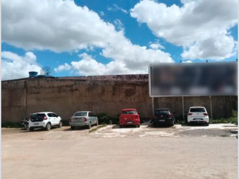 Foto 2 de 6: Casa em leilão em Arapiraca - AL, bairro Ouro Preto — Prédio - Arapiraca - AL