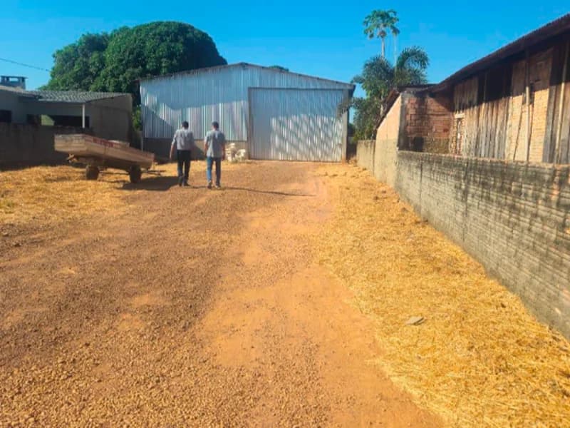 Foto 1 de 15: Comercial em leilão em Nova Guarita - MT, bairro Centro — Prédio - Nova Guarita - MT