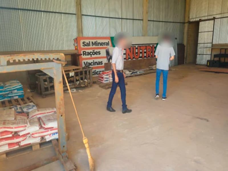Foto 11 de 15: Comercial em leilão em Nova Guarita - MT, bairro Centro — Prédio - Nova Guarita - MT