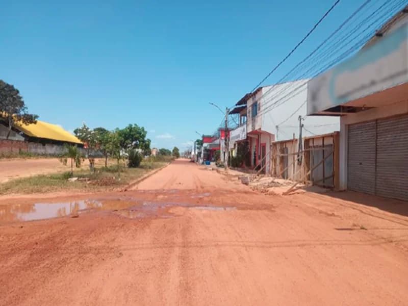Foto 2 de 4: Comercial em leilão em Itaituba - PA, bairro Jardim Aeroporto — Prédio - Itaituba - PA