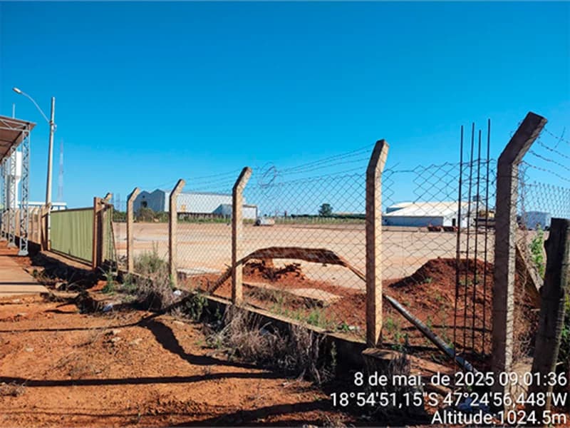 Foto 14 de 16: Terreno em leilão em Monte Carmelo - MG, bairro Celso Bueno — Terreno - Monte Carmelo - MG