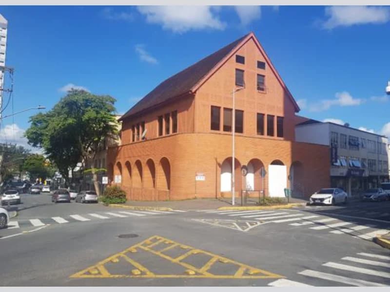 Foto 1 de 31: Comercial em leilão em Joinville - SC, bairro Centro — Prédio - Joinville - SC
