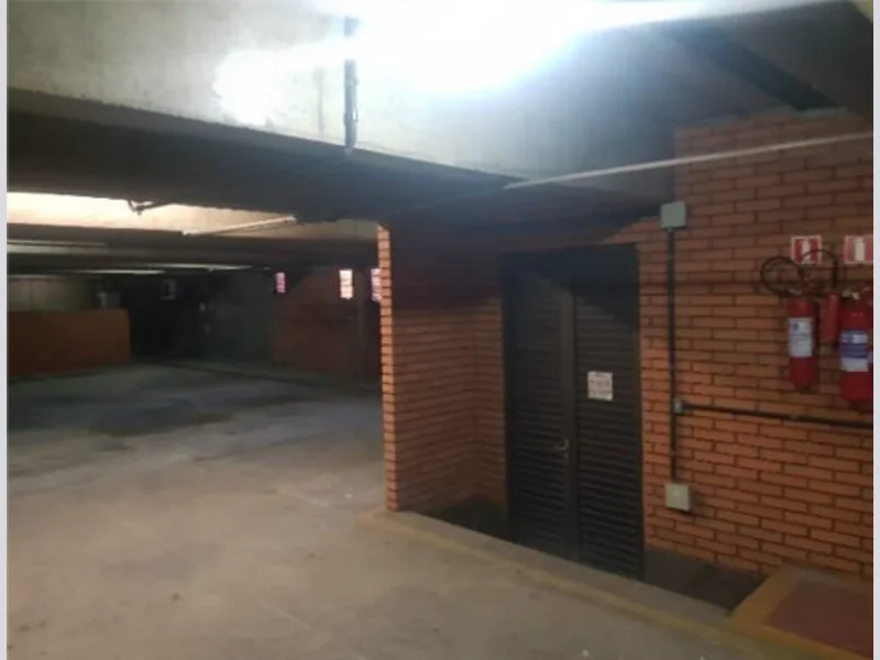Foto 16 de 31: Comercial em leilão em Joinville - SC, bairro Centro — Prédio - Joinville - SC