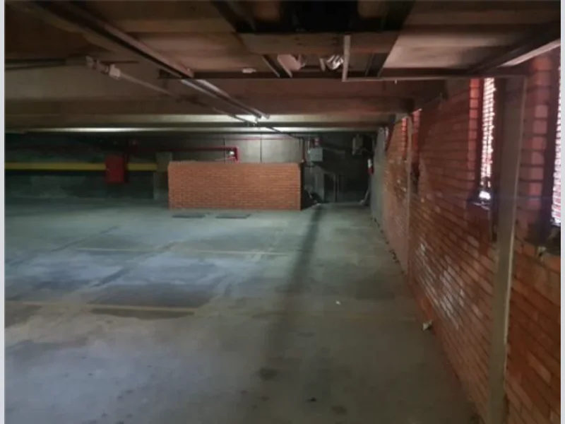 Foto 18 de 31: Comercial em leilão em Joinville - SC, bairro Centro — Prédio - Joinville - SC