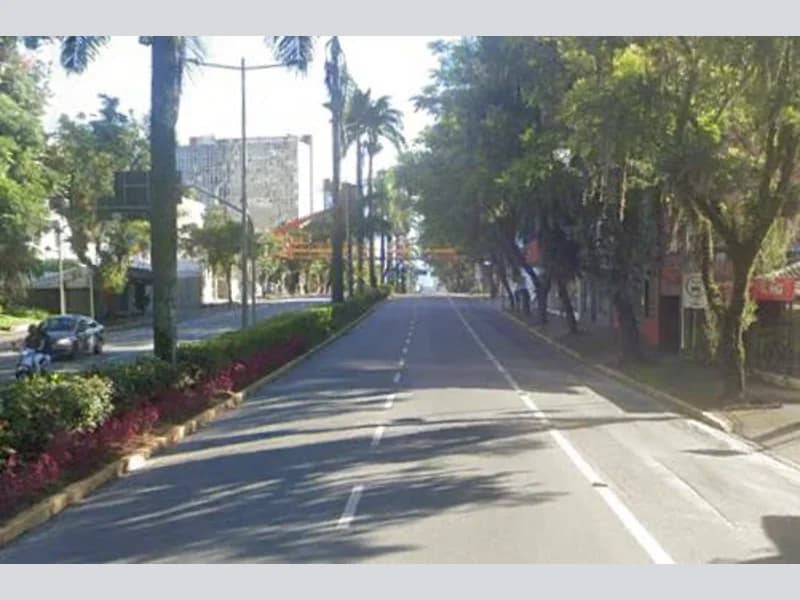 Foto 23 de 31: Comercial em leilão em Joinville - SC, bairro Centro — Prédio - Joinville - SC