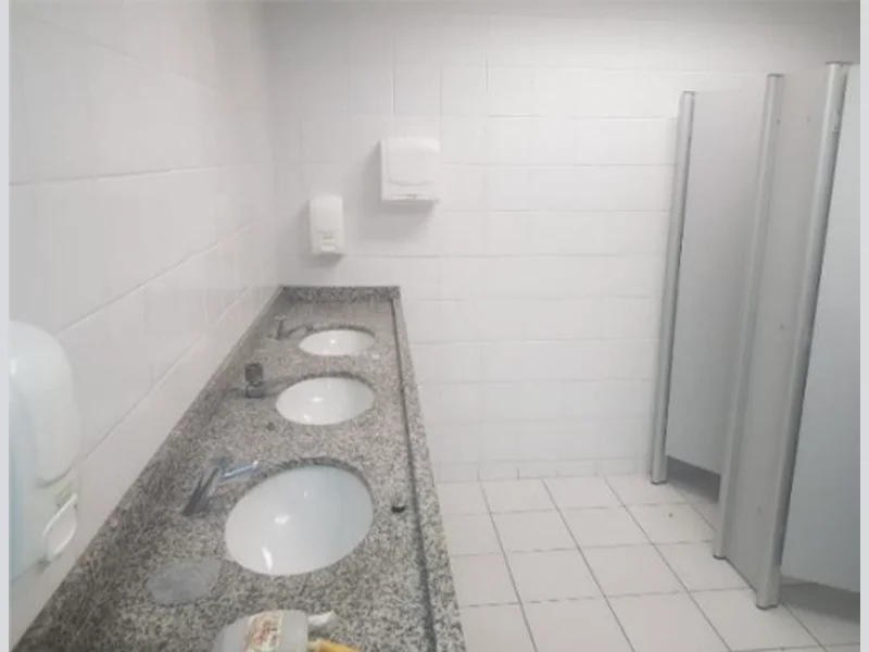Foto 21 de 31: Comercial em leilão em Joinville - SC, bairro Centro — Prédio - Joinville - SC