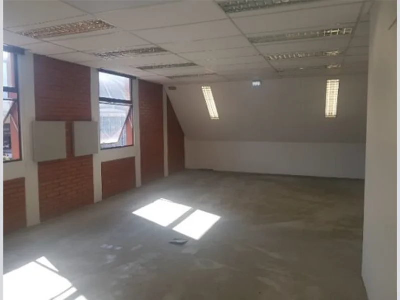 Foto 2 de 31: Comercial em leilão em Joinville - SC, bairro Centro — Prédio - Joinville - SC