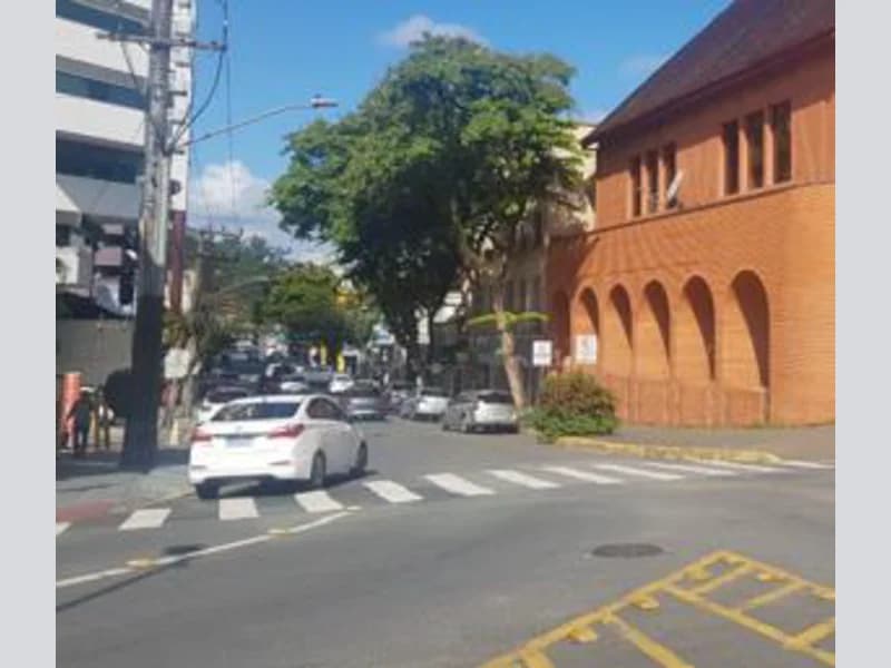 Foto 27 de 31: Comercial em leilão em Joinville - SC, bairro Centro — Prédio - Joinville - SC