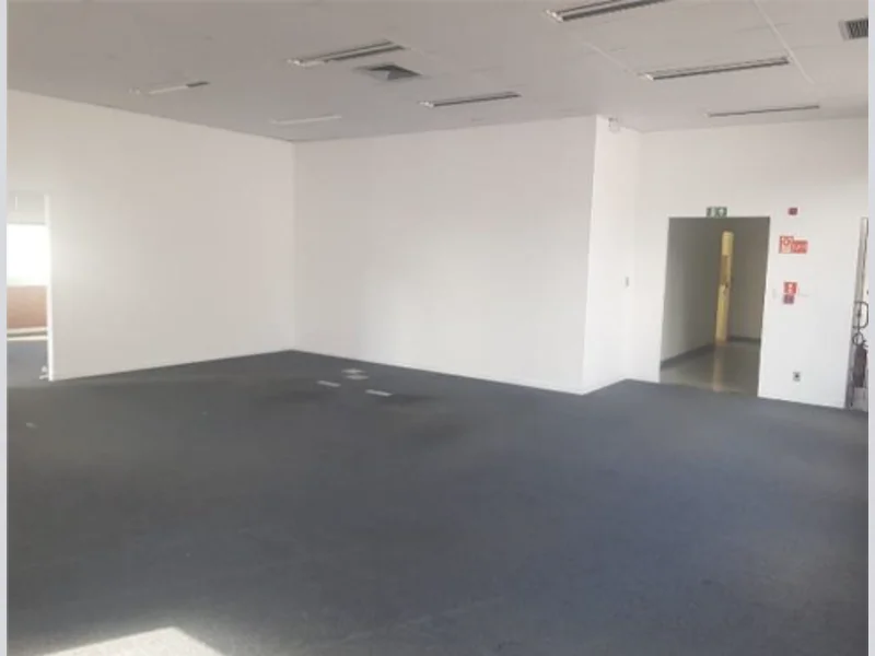 Foto 30 de 31: Comercial em leilão em Joinville - SC, bairro Centro — Prédio - Joinville - SC