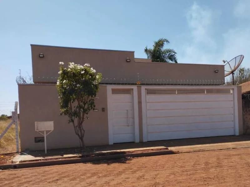 Foto 2 de 4: Casa em leilão em Fronteira - MG — Casa - Fronteira - MG
