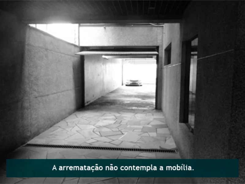 Foto 3 de 14: Comercial em leilão em Porto Alegre - RS, bairro Rio Branco — Sala - Porto Alegre - RS
