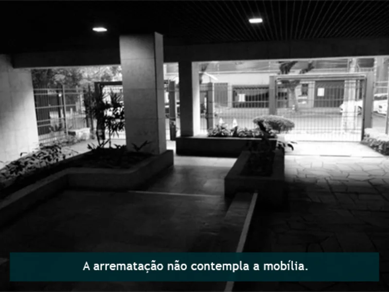 Foto 4 de 14: Comercial em leilão em Porto Alegre - RS, bairro Rio Branco — Sala - Porto Alegre - RS