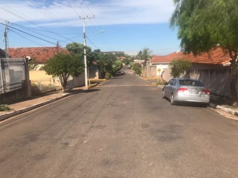 Foto 2 de 3: Casa em leilão em Clementina - SP, bairro Centro — Casa - Clementina - SP