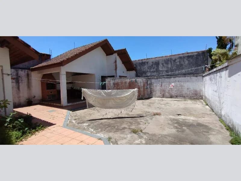 Foto 2 de 39: Casa em leilão em Peruíbe - SP, bairro Balneario Stella Maris — Casa - Peruíbe - SP