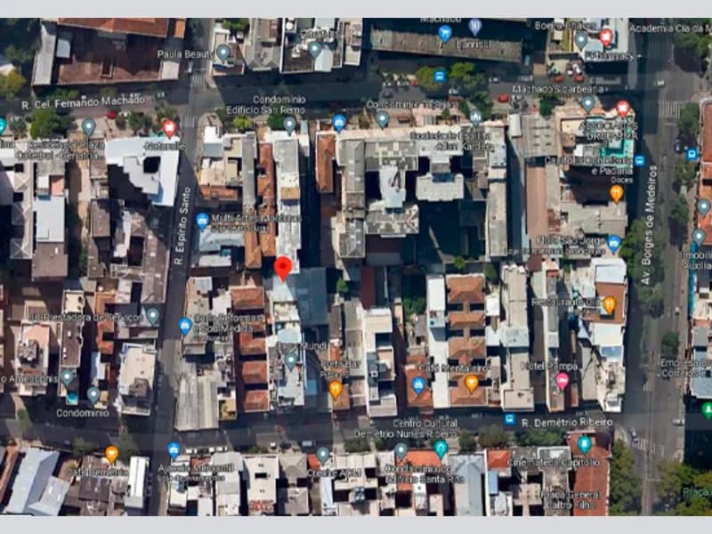 Foto 8 de 16: Comercial em leilão em Porto Alegre - RS, bairro Centro Histórico — Sala - Porto Alegre - RS