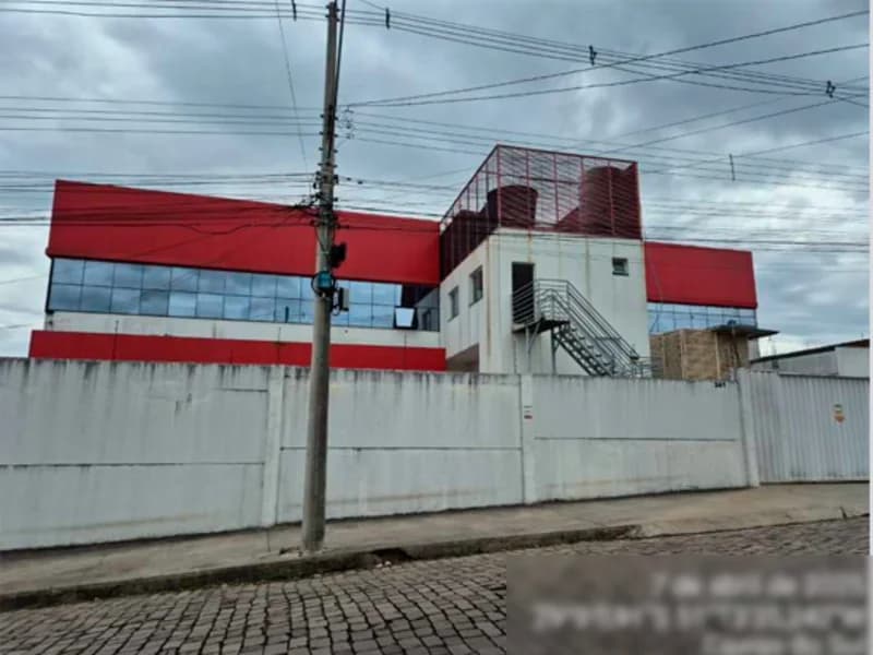 Foto 1 de 17: Comercial em leilão em Caxias Do Sul - RS — Prédio - Caxias do Sul - RS