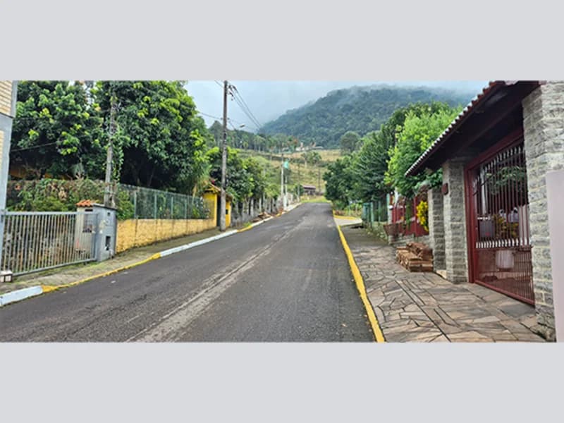 Foto 29 de 35: Comercial em leilão em Vale Real - RS, bairro Centro — Galpão - Vale Real - RS