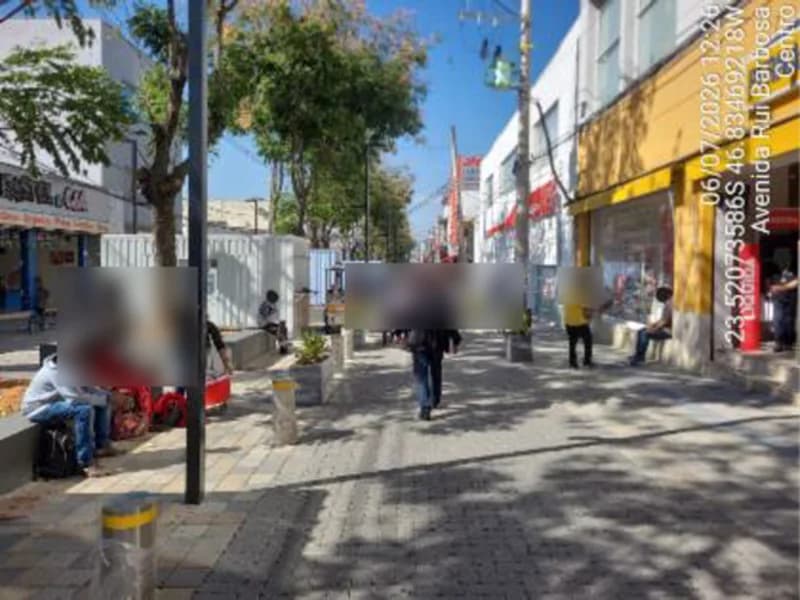 Foto 2 de 3: Comercial em leilão em Carapicuíba - SP, bairro Vila Silviânia — Sala - Carapicuíba - SP