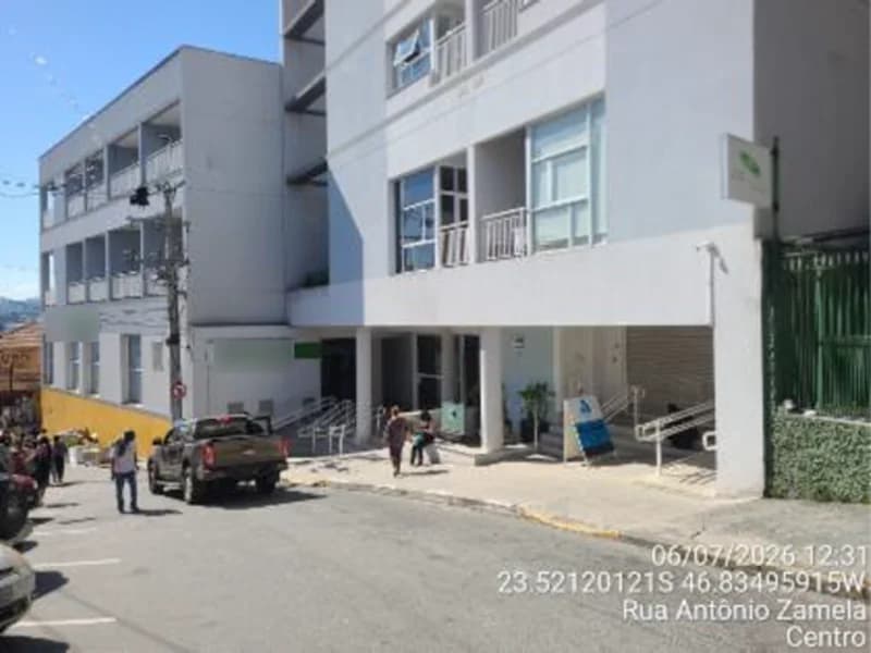 Foto 3 de 3: Comercial em leilão em Carapicuíba - SP, bairro Vila Silviânia — Sala - Carapicuíba - SP