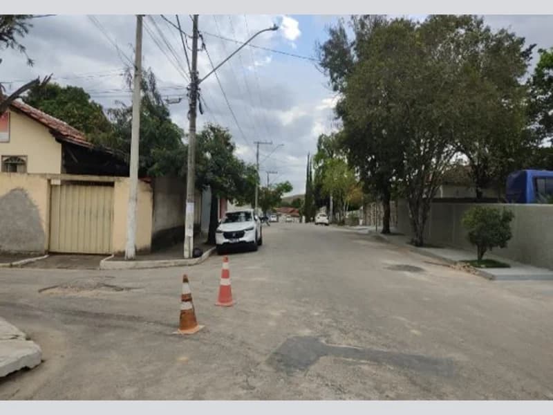 Foto 2 de 6: Comercial em leilão em Carlos Chagas - MG, bairro Centro — Galpão - Carlos Chagas - MG