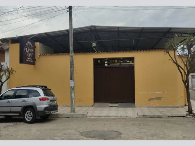 Foto 3 de 6: Comercial em leilão em Carlos Chagas - MG, bairro Centro — Galpão - Carlos Chagas - MG