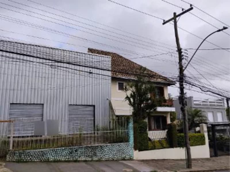 Foto 5 de 8: Comercial em leilão em Porto Alegre - RS, bairro Tristeza — Prédio - Porto Alegre - RS