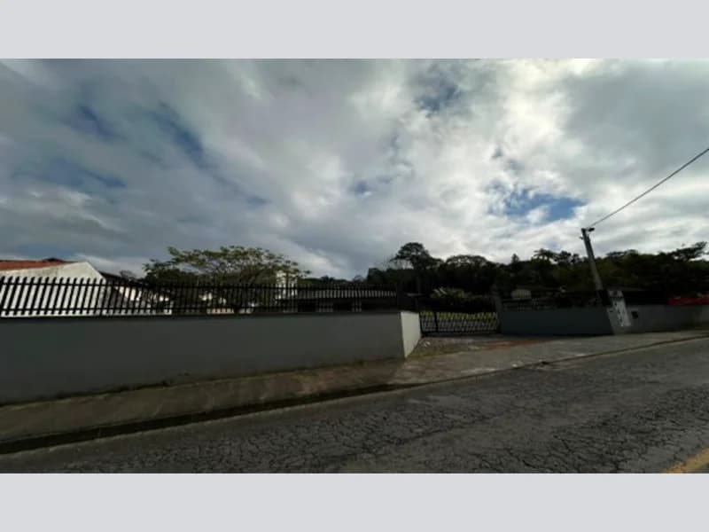 Foto 8 de 10: Casa em leilão em Blumenau - SC, bairro Salto do Norte — Casa - Blumenau - SC