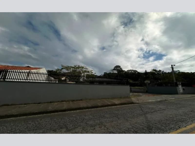 Foto 1 de 10: Casa em leilão em Blumenau - SC, bairro Salto do Norte — Casa - Blumenau - SC