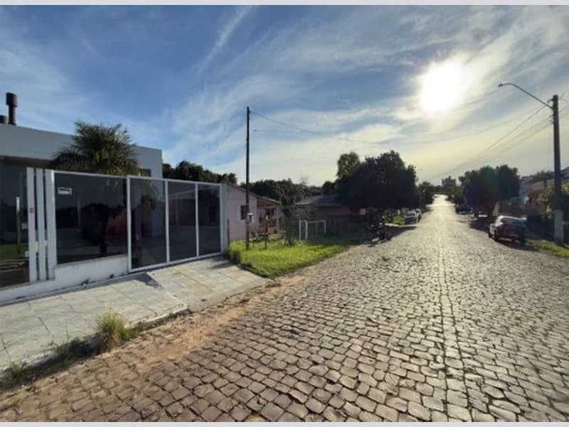 Foto 1 de 6: Casa em leilão em Santiago - RS, bairro Maria Alice Gomes — Casa - Santiago - RS